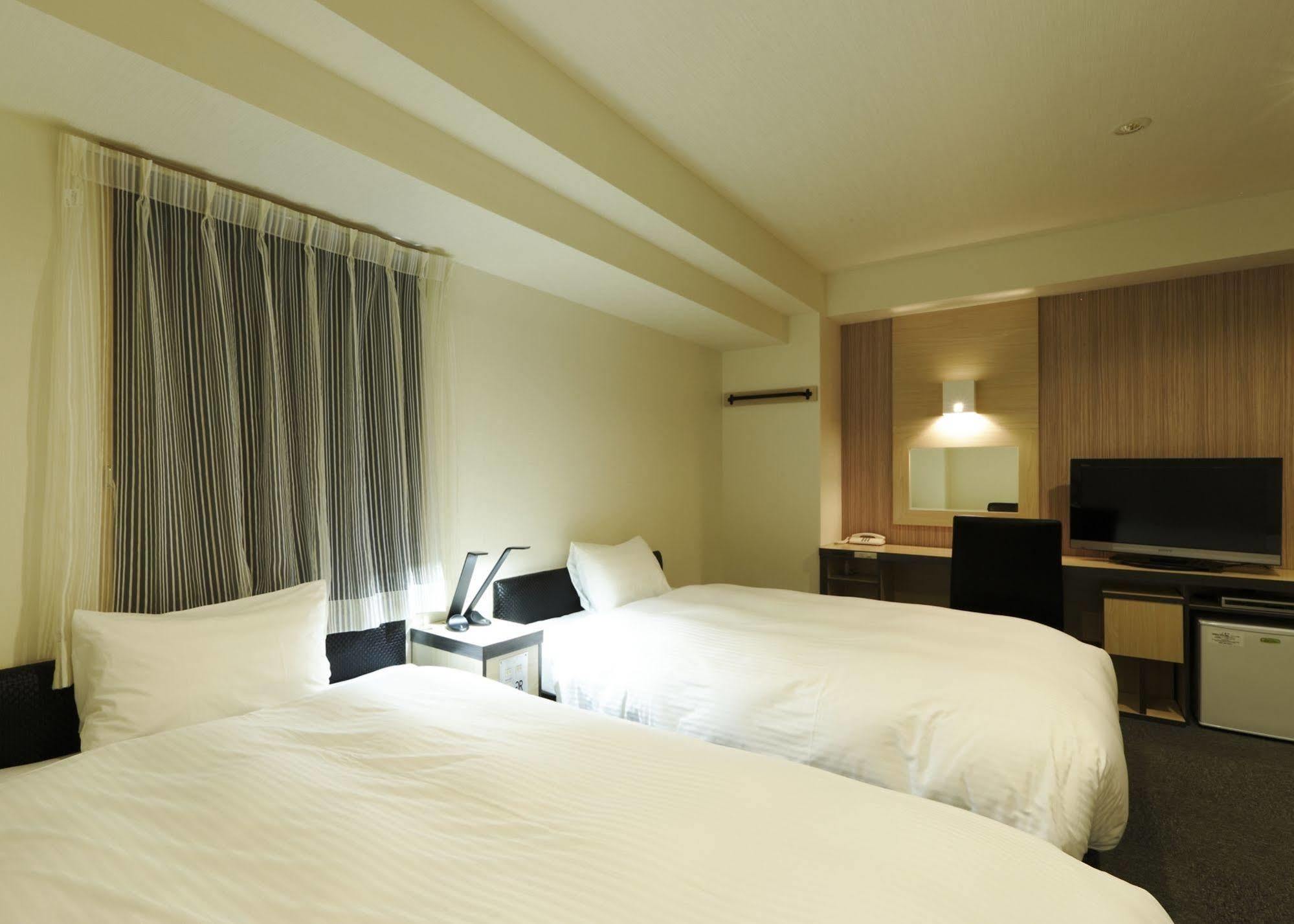 Green Rich Hotel Osaka Airport Ikeda  Zewnętrze zdjęcie