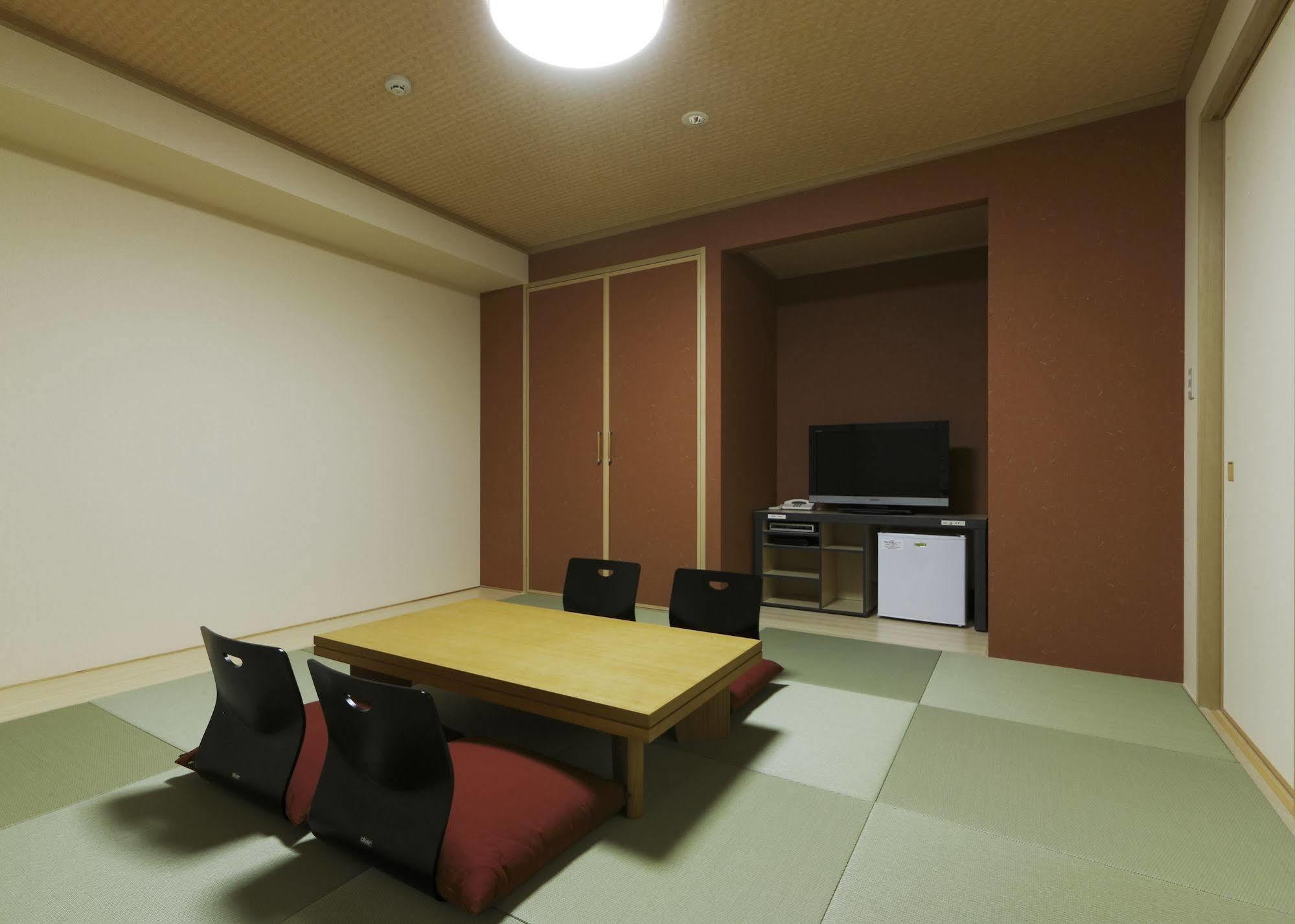 Green Rich Hotel Osaka Airport Ikeda  Zewnętrze zdjęcie